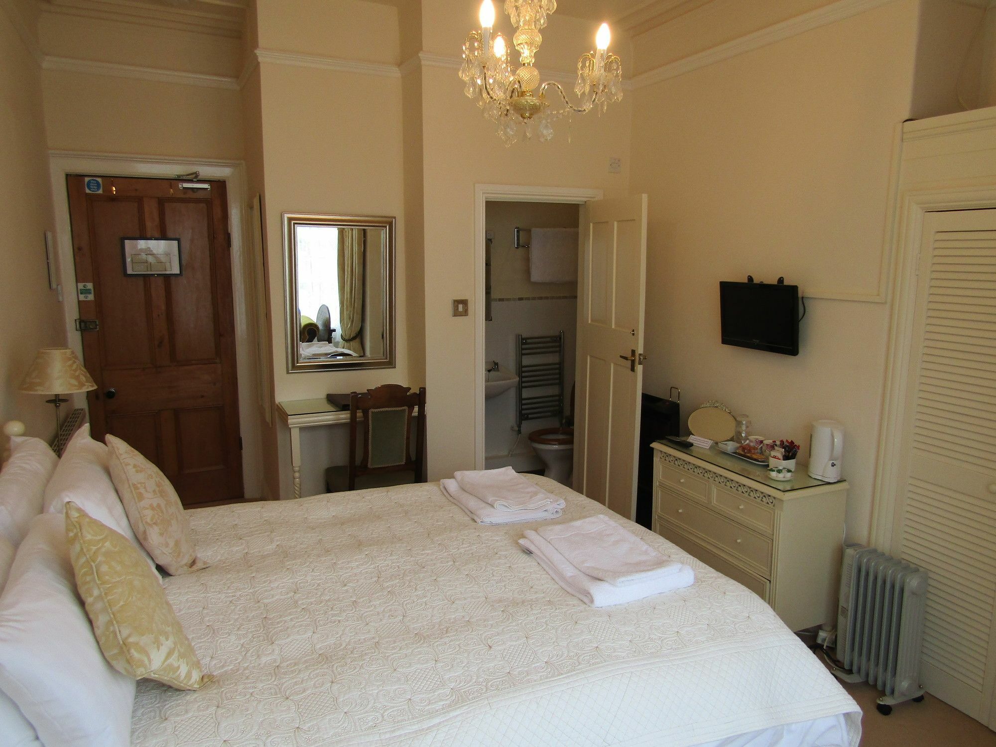 Harringtons At 14 Hotel Llandudno Exterior foto